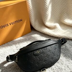LOUIS VUITTON Bumbag in Monogram Empreinte Leather
